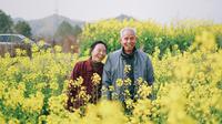 Ilustrasi orang tua, lansia, ayah ibu, kakek nenek. (Photo by Jaddy Liu on Unsplash)