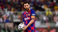 4. Lionel Messi (33 tahun) - Ketajaman Lionel Messi tampaknya belum akan melemah meski telah memasuki usia 33 tahun. Bahkan pada musim lalu, pemain asal Argentina ini menjadi top skor Liga Spanyol dengan torehan 25 gol dan 21 assist dari 33 penampilannya bersama Barcelona. (AFP/Giuseppe Cacace)