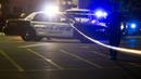 Polisi berjaga di area bioskop Lafayette, Louisiana, AS, Kamis (23/7/ 2015). Hampir tiga tahun lalu Kasus Penembakan di bioskop pernah terjadi di Aurora , Colorado yang menewaskan 12 orang dan melukai 58 lainnya. (REUTERS/Lee Celano)