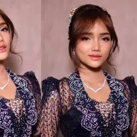 Lihat di sini pesona Fuji An dalam balutan kebaya mewah di momen akad nikah sang kakak, Frans Faisal. [@fuji_an].