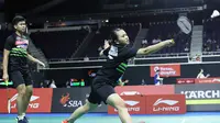 Ganda campuran Indonesia, Praveen Jordan/Melati Daeva Oktavianti, saat bertanding di Singapura Terbuka 2019. (PBSI)