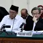 Sidang dugaan suap dengan terdakwa Gubernur Bengkulu non aktif Ridwan Mukti semakin menarik, JPU KPK memberi snyal bakal ada tersangka baru dalam kasus ini (Liputan6.com/Yuliardi Hardjo)