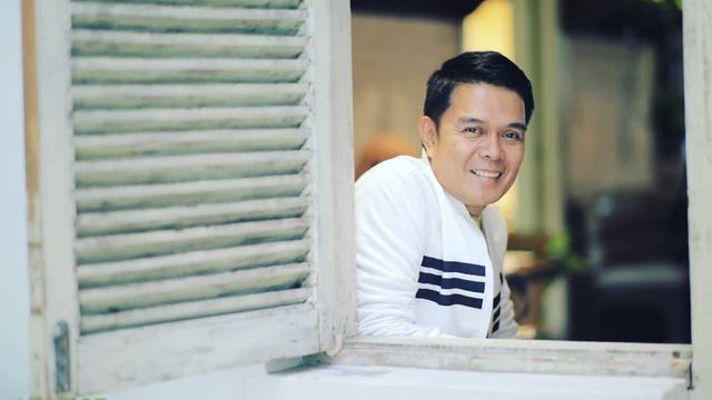 Aditya Gumay (https://www.instagram.com/p/B09-2jpgPSN/)