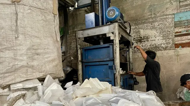 Styrofoam daur ulang