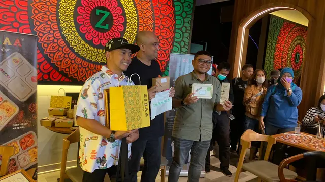 Zibaa Indonesia saat peluncuran bento box dengan packaging ramah lingkungan