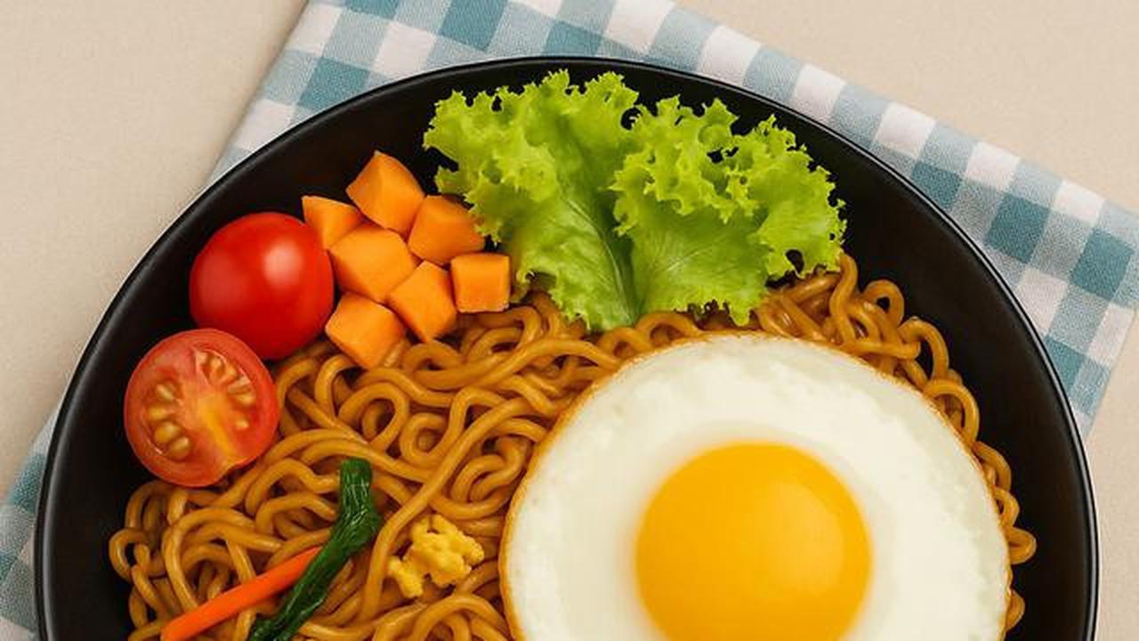 ilustrasi mie goreng sederhana