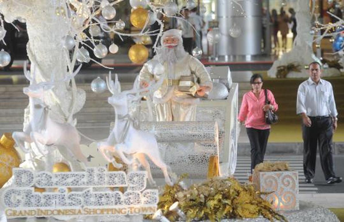Pernak-pernik Natal hiasi Mal Grand Indonesia