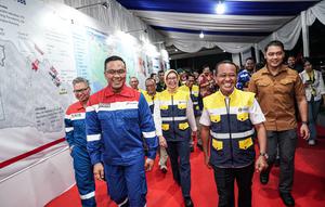 Menteri Energi dan Sumber Daya Mineral (ESDM), Bahlil Lahadalia meninjau Integrated Terminal Jakarta, Minggu (28/12/2025. (Foto: Pertamina)