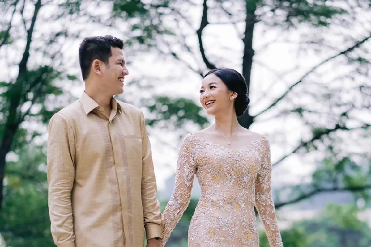 10 Inspirasi Model Kebaya Modern ala Artis Indonesia, Nikita Willy hingga Adhisty Zara