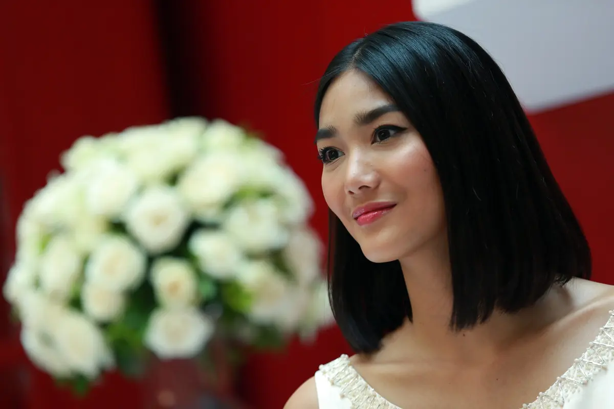 [Bintang] Dominique Diyose