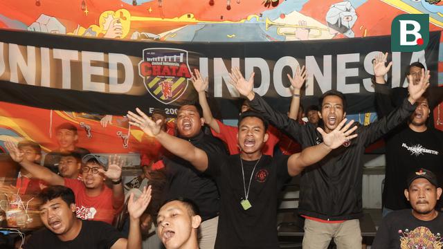 Foto: Semangat Membara United Indonesia saat Roaring Night Liga Inggris, Sayang MU Tumbang dari Arsenal