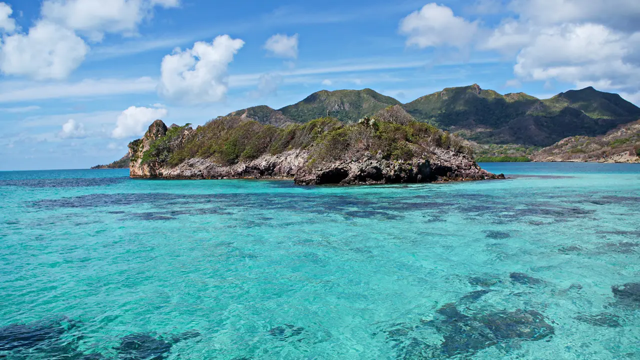 Misteri Menghilangnya Kaum Adam di Pulau Ini
