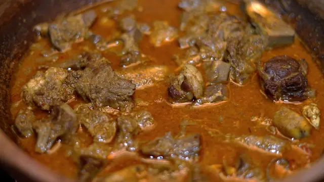 Trik Memasak Daging Kambing di Rice Cooker untuk Anak Kos (AI)