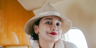 Luna Maya jadi salah satu aktris dan model yang jadikan travelling sebagai rutinitas [@lunamaya]