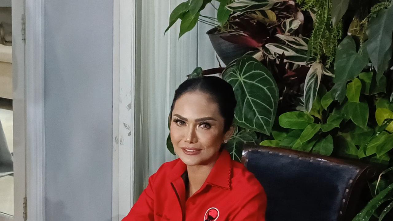 VIDEO: Gejolak Politik Kris Dayanti di Pilkada Batu, Sempat Pasang Status Mundur Kini Tetap Maju
