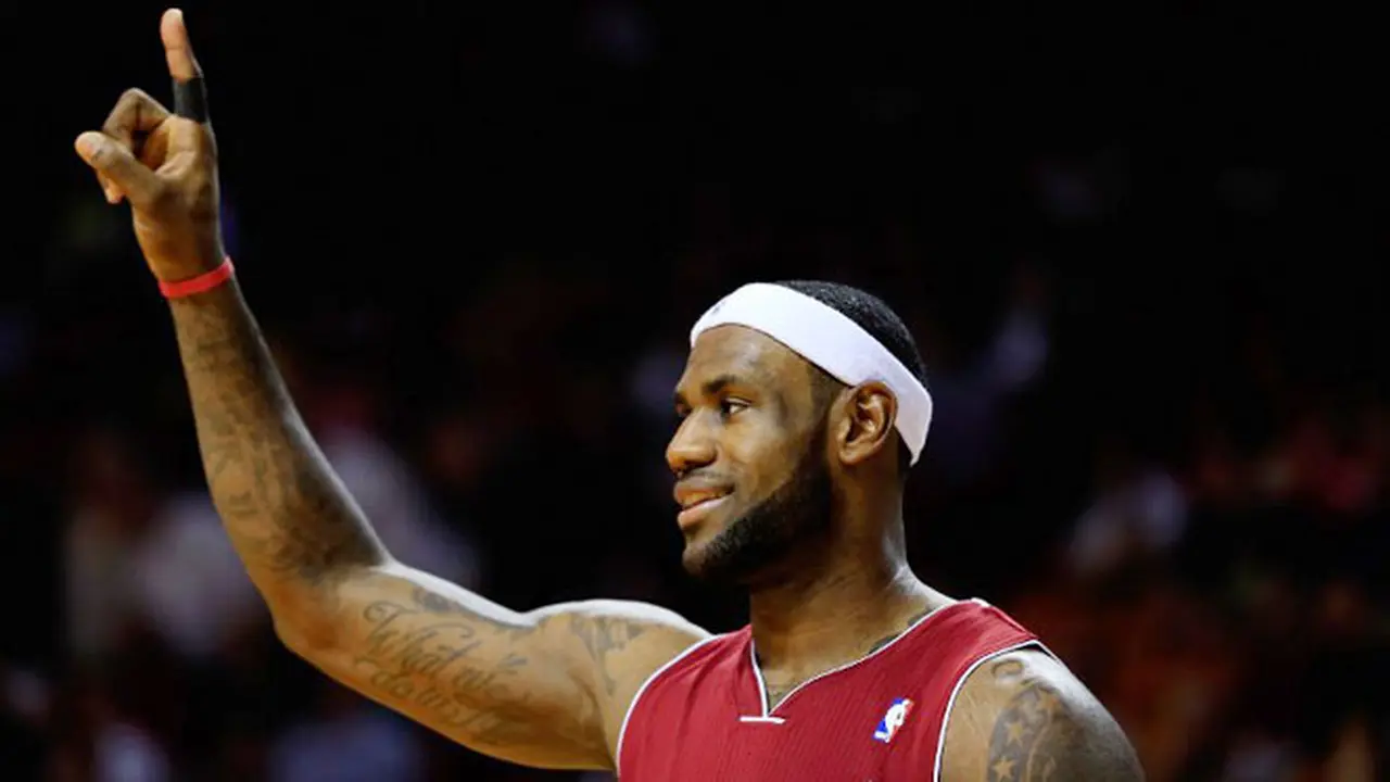 lebron-james-131231b.jpg