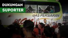 Berita video dukungan suporter di luar Stadion Selayang, Malaysia, setelah laga Timnas Indonesia U-22 melawan Vietnam pada Selasa (22/8/2017).