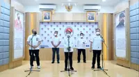 PSSI dan PT LIB menyambaikan rencana menggelar pertandingan sepak bola dengan kehadiran penonton di stadion pada Menteri Pemuda dan Olahraga, Zainudin Amali. (dok. Kemenpora)