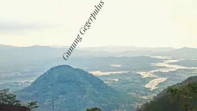 Gunung Gegerpulus https://www.instagram.com/p/C0bnLbeBwSd/?igsh=MTc0bHdueG5xNWU3cg==