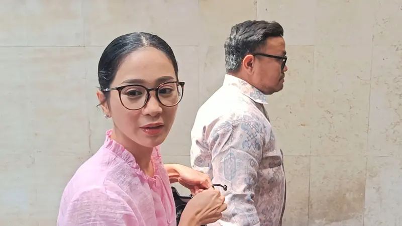 Aktris Bunga Nurlaila Martha Sari Zainal Fazri alias Bunga Zainal