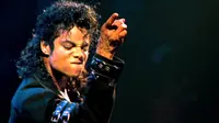 Album 'Xscape' Michael Jackson akan berisi delapan lagu yang telah diperbaharui secara musik oleh beberapa produser.