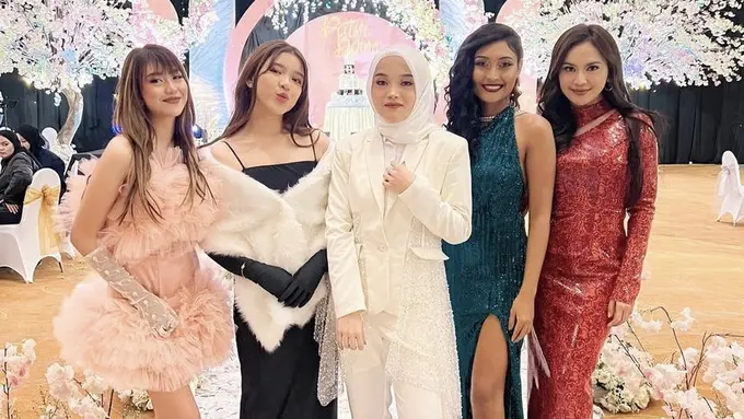Bertabur bintang, berikut tamu undangan ke Pesta Ulang Tahun Putri Delina