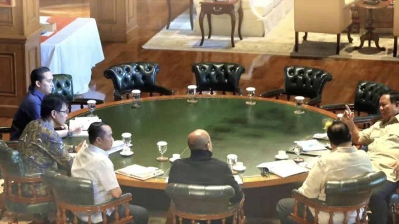 Prabowo Susun Strategi Ekonomi RI-AS di Hambalang, Prioritaskan Kepentingan Nasional