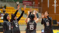 Penampilan Timnas Voli Putri Indonesia saat melawan Kazakhstan pada laga Grup B AVC Nations Cup 2025, di Dong Anh Gymnasium, Hanoi, Vietnam, Senin (9/6/2025). (PBVSI)