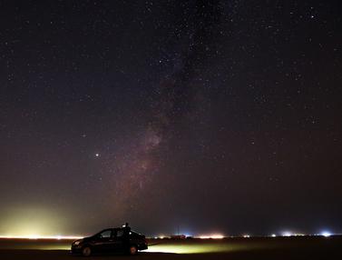Keindahan Galaksi Bima Sakti di Gurun Mutriba Kuwait