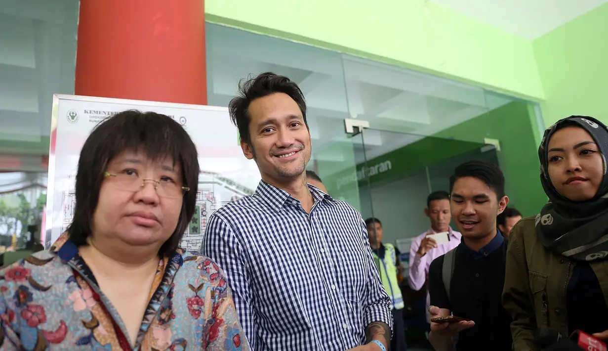 Sebagai pengacara, Lidya Wongsonegoro mengatakan bahwa proses hukum yang sedang berlangsung saat ini dijamin tidak akan terganggu oleh Tora. Termasuk soal penyidikan, ia berjanji tak menghilangkan barang bukti dan lainnya. (Nurwahyunan/Bintang.com)