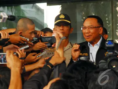 Menteri Energi dan Sumber Daya Mineral Jero Wacik memenuhi panggilan KPK, Jakarta, Senin (9/6/2014) (Liputan6.com/Miftahul Hayat)