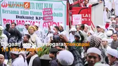 Massa yang tergabung dalam Majlis Tinggi Jakarta Bersyariah berunjuk rasa di depan gedung KPK . Mereka meminta KPK untuk mengusut tuntas kasus korupsi yang diduga melibatkan Ahok. Massa pendemo nyaris bentrok dengan pengguna jalan