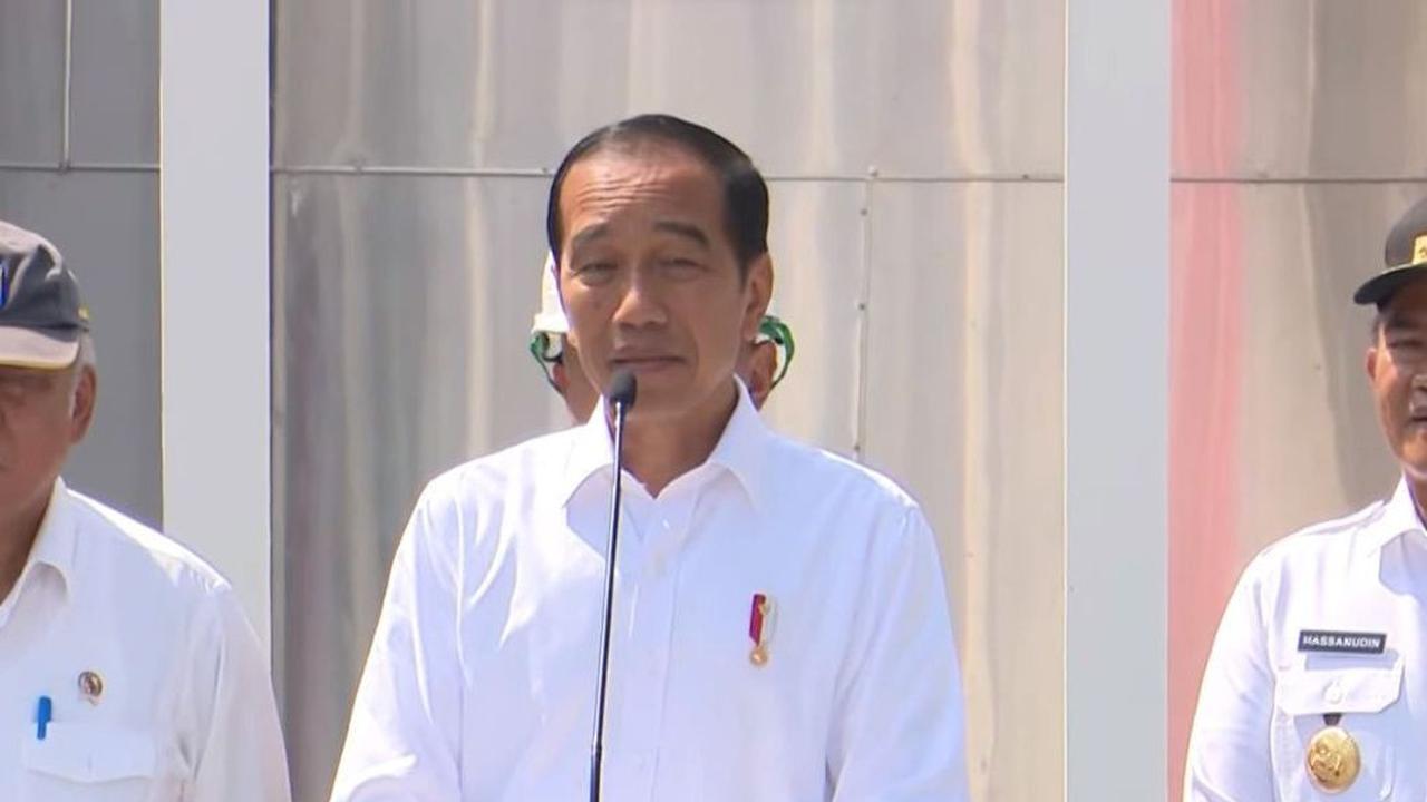 Ridwan lantas membeberkan jejak politik Jokowi.<br>
