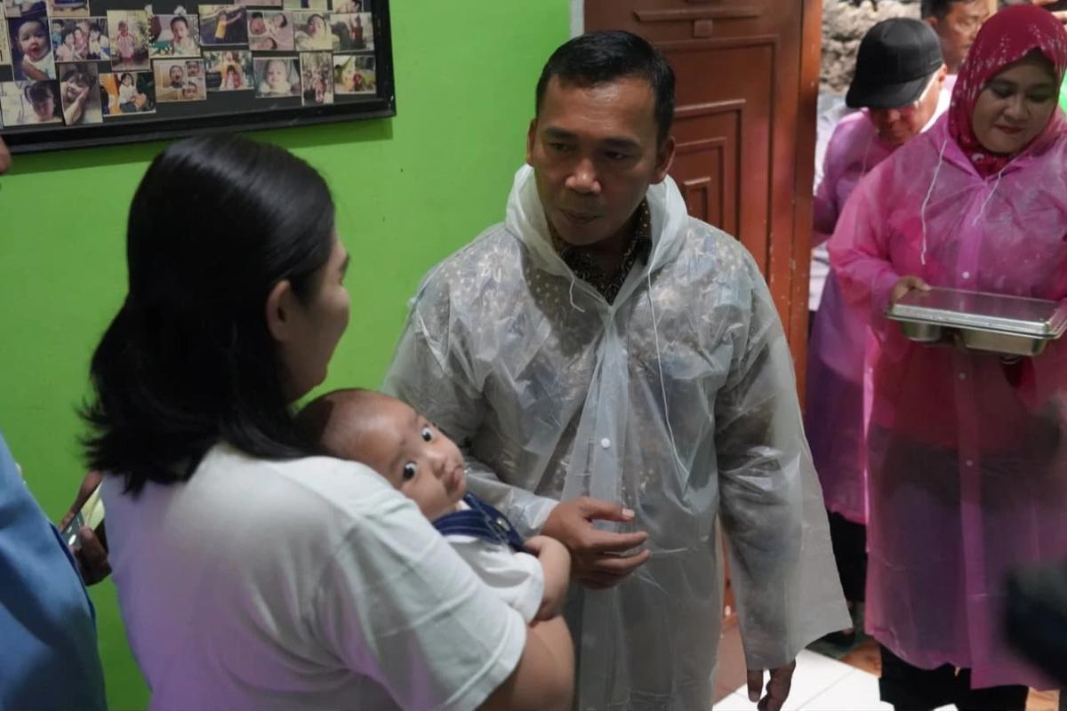 FOTO: Menteri Wihaji Tinjau Program Makanan Bergizi Gratis Bagi Ibu dan Balita