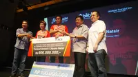 PB Djarum memberikan bonus sebesar Rp 500 juta untuk Tontowi Ahmad/Liliyana Natsir atas keberhasilan menjadi juara di BCA Indonesia Open Super Series Premier 2017. (Bola.com/Zulfirdaus Harahap)