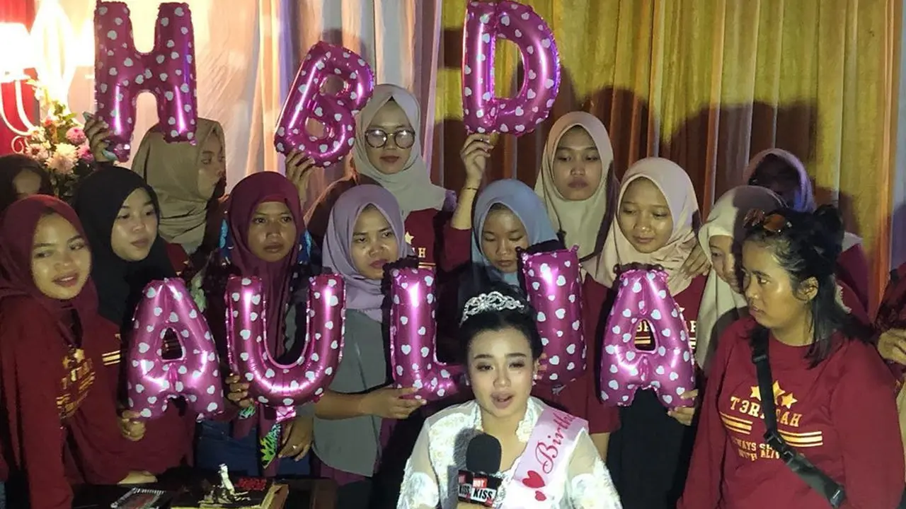 Momen Haru Perayaan Ulang Tahun Aulia D'Academy 4 yang Ke 22