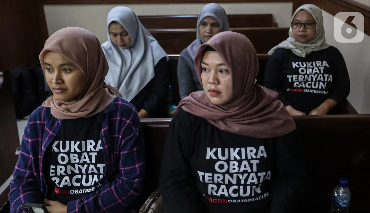 Sebelumnya, keluarga korban GGAPA sudah melaporkan Kementerian Kesehatan, Badan Pengawas Obat dan Makanan (BPOM), dan industri farmasi ke Komnas HAM sejak akhir tahun lalu. Mereka mendesak supaya kasus tersebut ditetapkan menjadi KLB. (Liputan6.com/Johan Tallo)