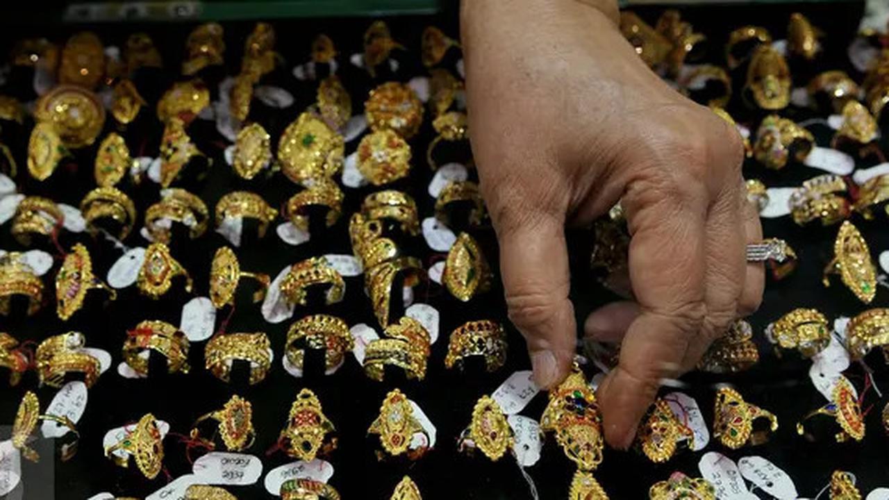 Harga Emas Perhiasan Hari Ini 25 Oktober, 9 hingga 24 Karat Dipatok Segini