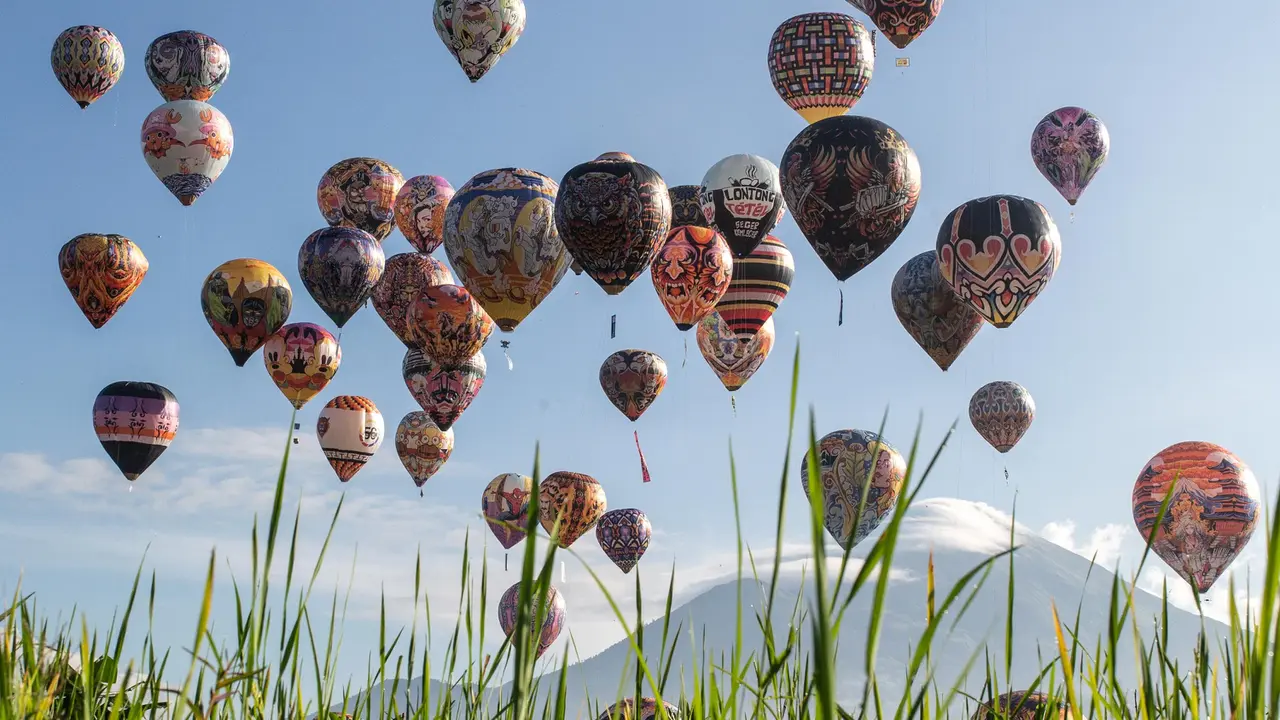 Meriahnya Festival Balon Udara di Wonosobo