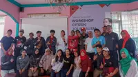 Chicha Koeswoyo bersama pegiat literasi Maman Suherman menggelar workshop citizen jurnalism.