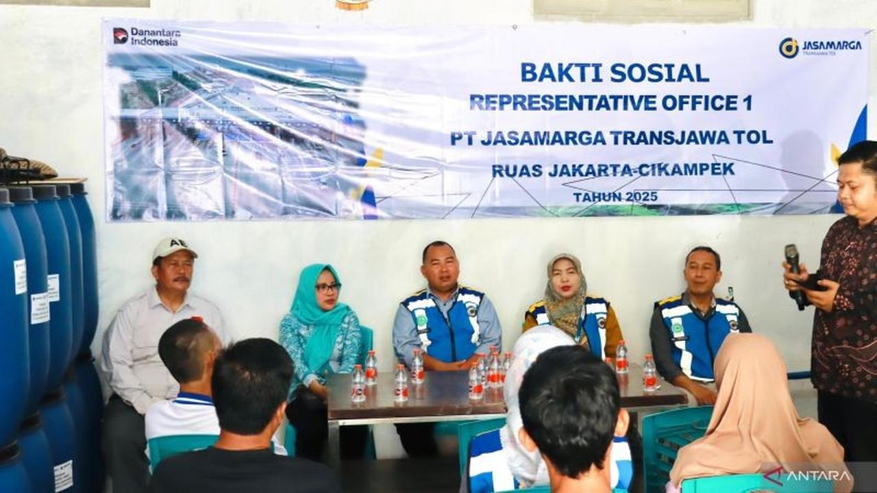 Jasamarga Transjawa Salurkan Bantuan Kebersihan, Warga Margahayu Bekasi Kini Lebih Produktif!
