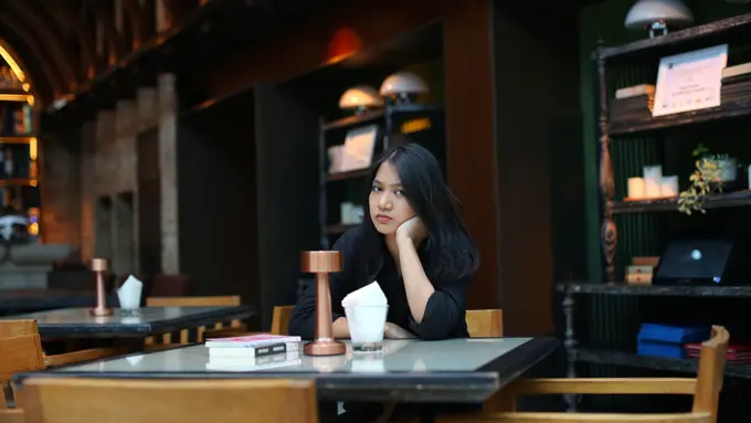 wanita mei sikap yang tepat