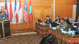 Citizen6, Jakarta: Lokakarya konferensi regional PBB Ke-3 (3rd UN regional conference workshop), dibuka oleh Koorsahli, Panglima TNI Mayjen TNI Hotma Marbun mewakili Panglima TNI, Senin (21/3). (Pengirim: Badarudin Bakri Badar)
