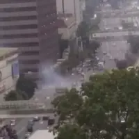 Inilah sederet foto-foto ledakan bom Sarinah yang terjadi siang ini, Kamis (14/1/2016).