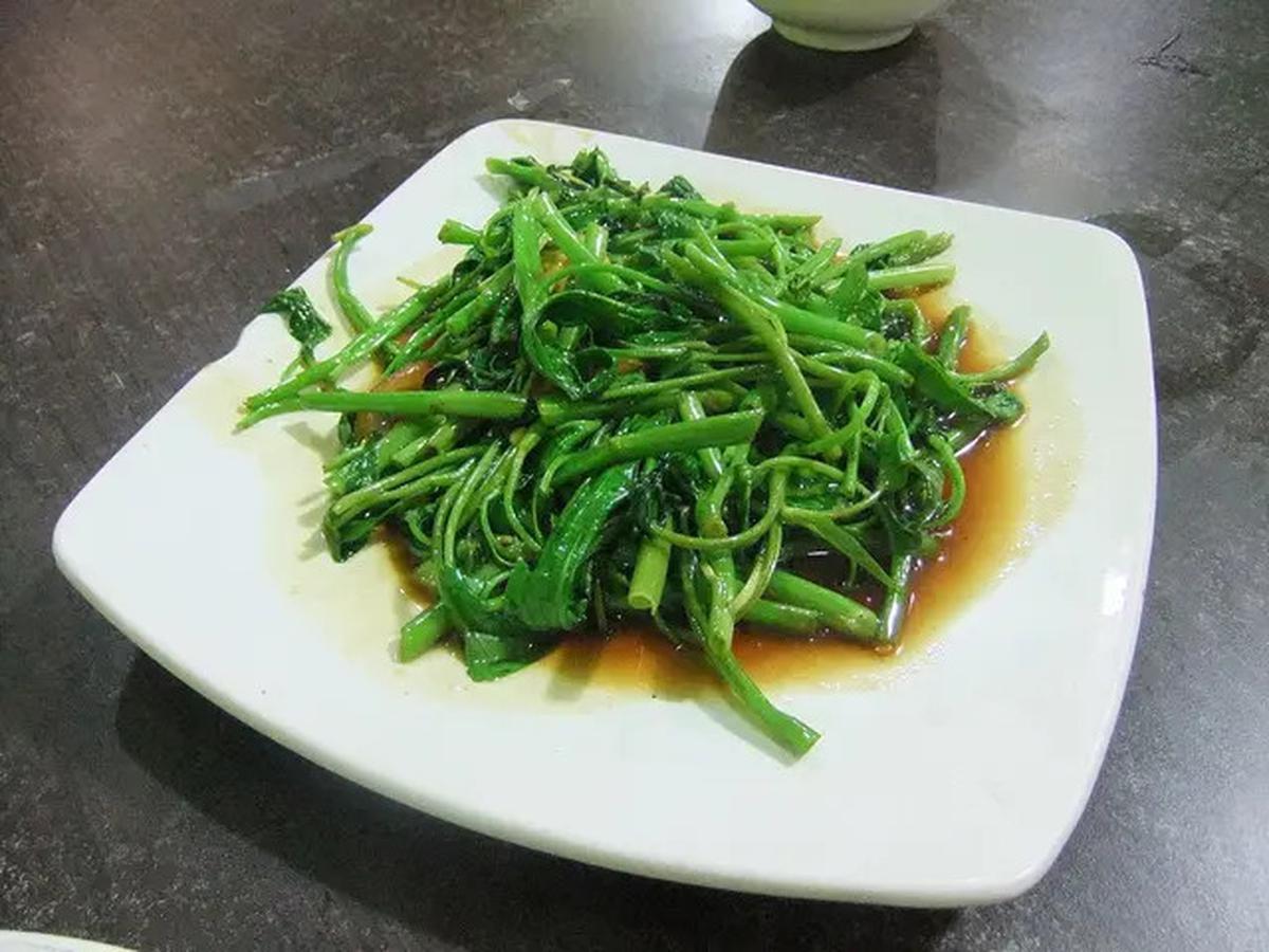 7 Variasi Resep Kangkung, Hidangan Sehat dan Lezat untuk Keluarga Tercinta!