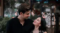 5 Potret Romantis Aditya Zoni dan Yasmine Ow yang Bikin Meleleh