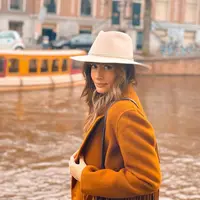 Anggun dan awet muda, mengenal sosok Bianca Adinegoro,istri dari M Lutfi Menteri Perdagangan Baru. (Foto: Instagram @bianca.alinda ©2020 Merdeka.com)