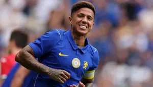Kembali Tampil untuk Chelsea, Enzo Fernandez Disambut Cemoohan dan Sorakan Suporter