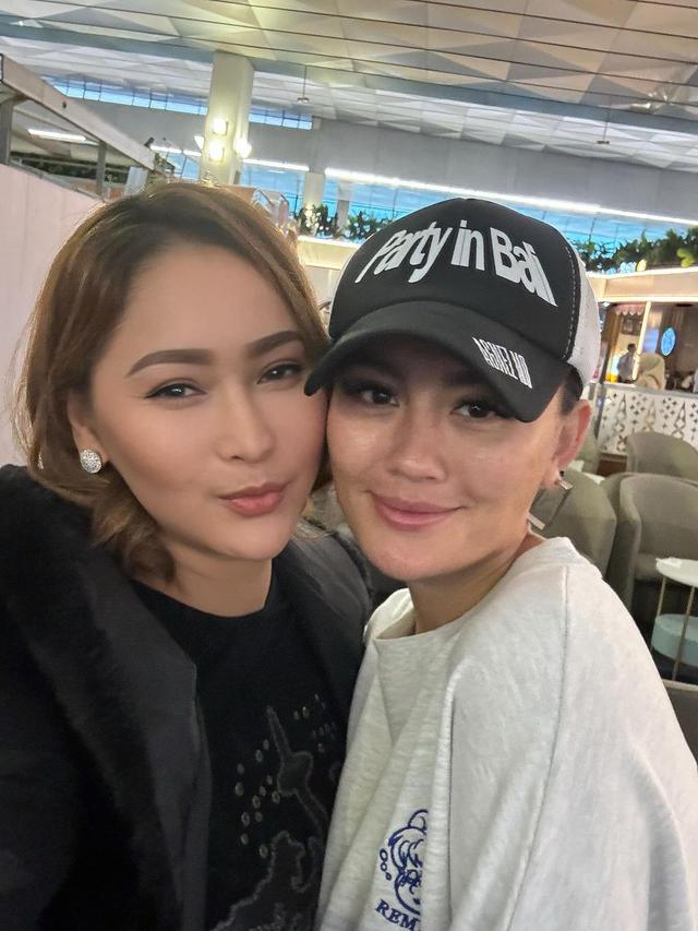 6 Potret Pertemuan Agnez Mo dengan Inul Daratista dan Ayu Ting Ting, Tuai Pujian