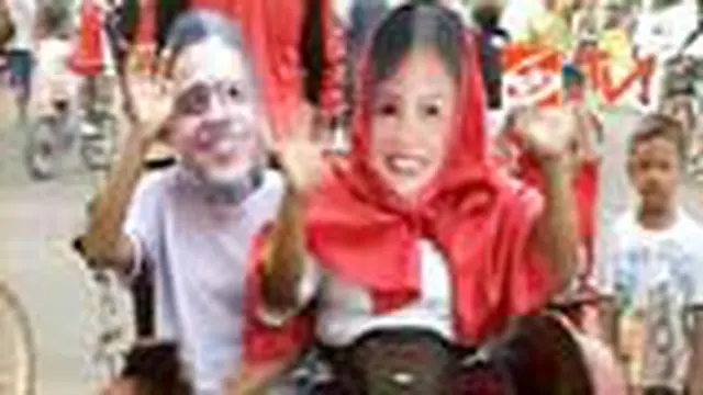 "Nunun" dan "Nazaruddin" Liburan di Solo